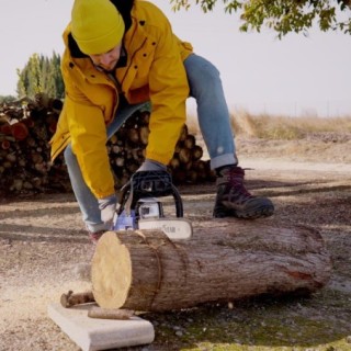 Motosierra a Gasolina 40.5cc con Espada de 40cm de longitud 1300W - Goodyear GY264116