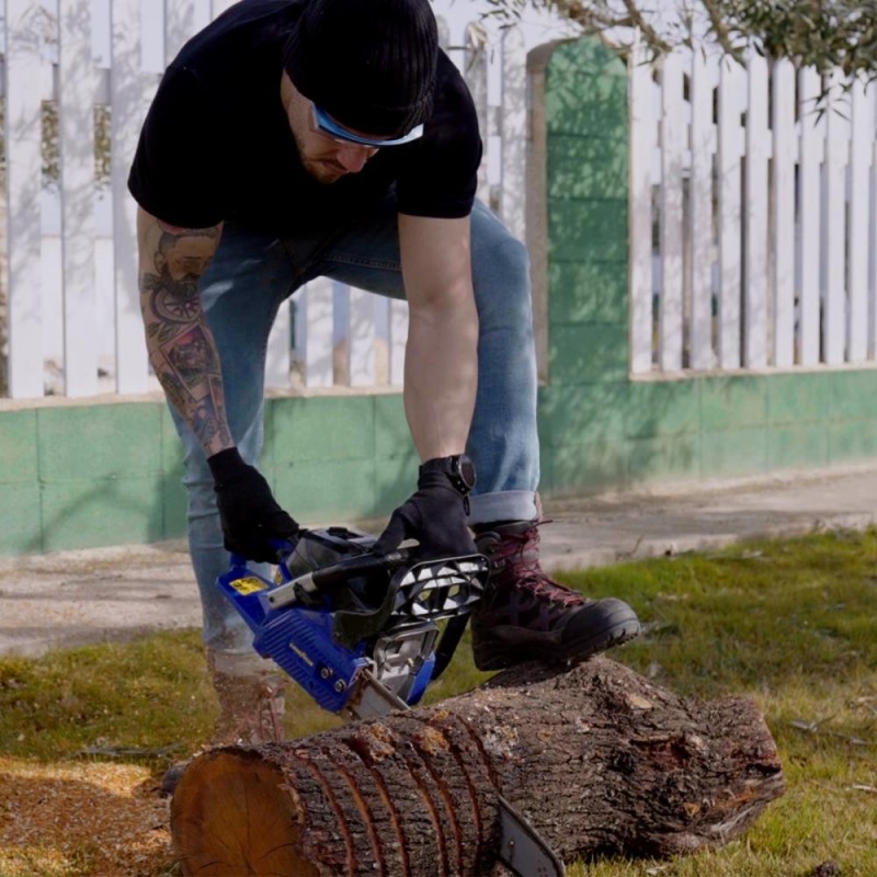 Motosierra a Gasolina 40.5cc con Espada de 40cm de longitud 1300W - Goodyear GY264116